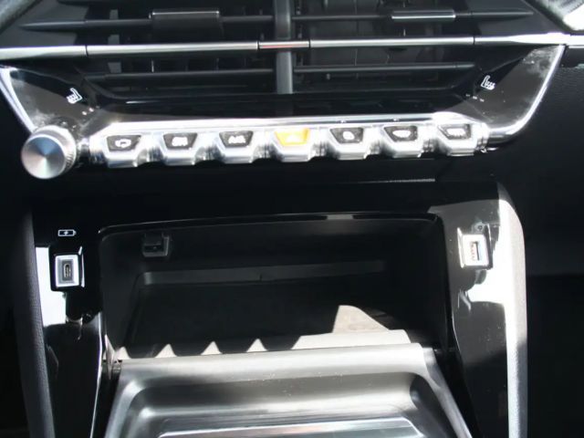 Peugeot E-208 GT-Line