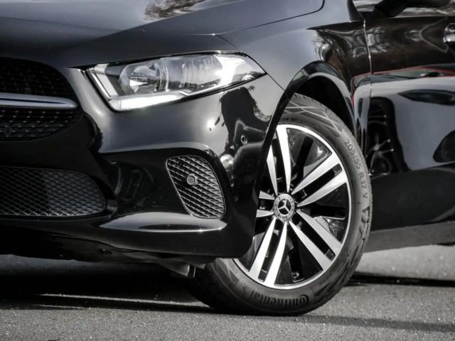 Mercedes-Benz A 180 Progressive