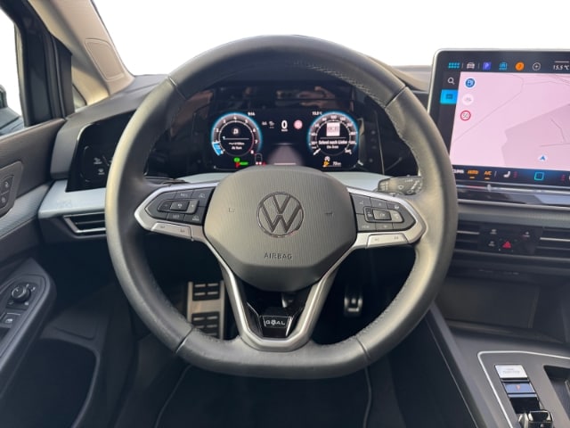 Volkswagen Golf 1.5 eTSI DSG Variant