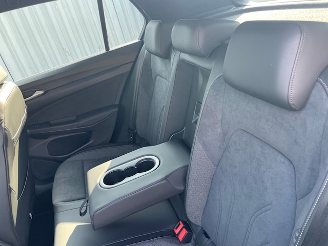 Volkswagen Golf 1.5 eTSI Golf VIII Style