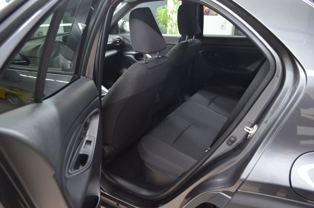 Toyota Yaris Cross 5-deurs Team D