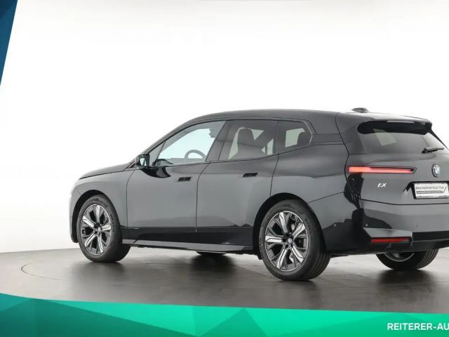 BMW iX xDrive45