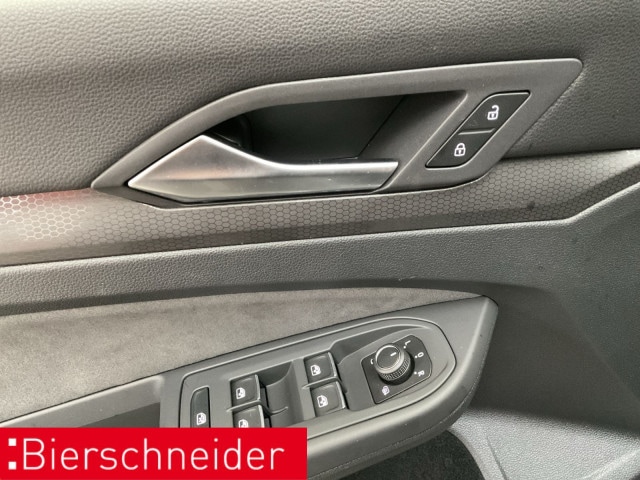 Volkswagen Golf 2.0 TSI GTI