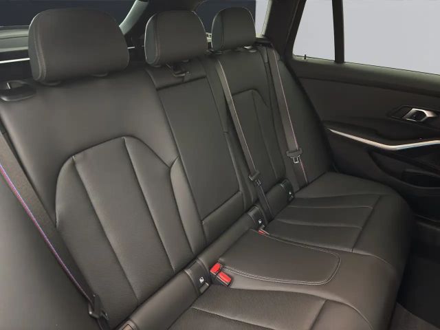 BMW 330 330e Touring xDrive