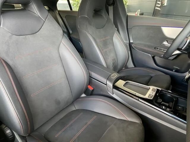 Mercedes-Benz CLA 200 AMG Line CLA 200 d Coupé