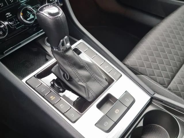 Skoda Superb Ambition Combi iV