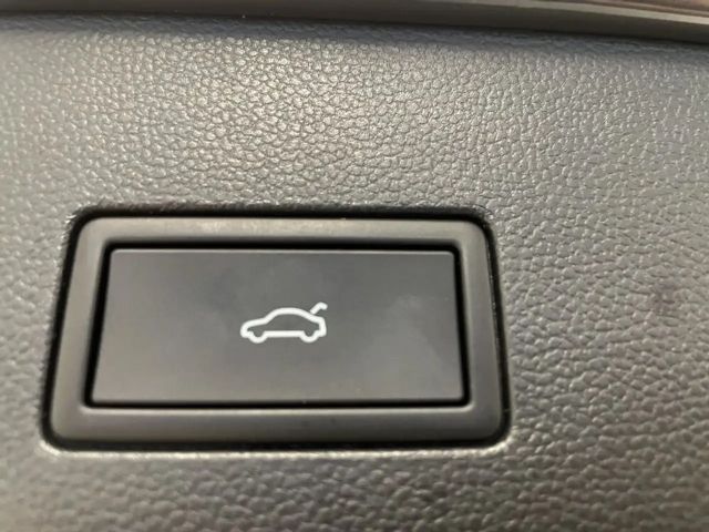 Volkswagen Golf 1.5 eTSI Life