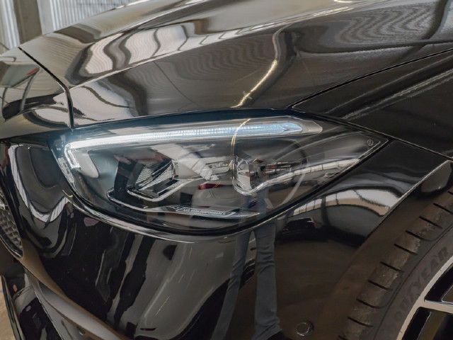 Mercedes-Benz C 200 AMG Line Sedan