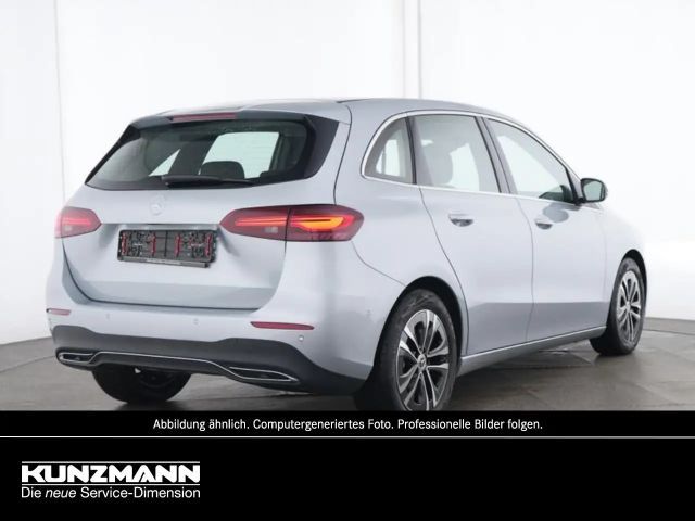 Mercedes-Benz B 220 4MATIC Progressive Sedan