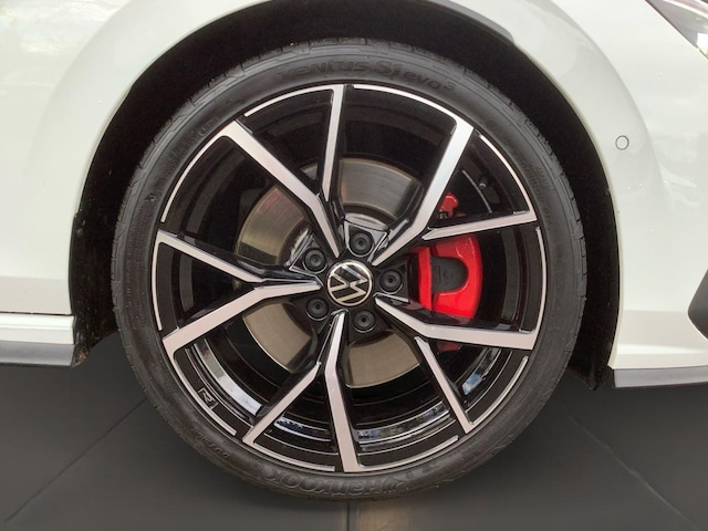 Volkswagen Golf 2.0 TSI GTI