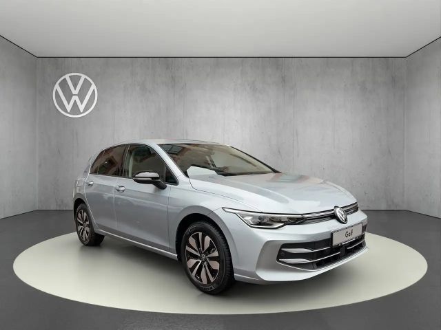 Volkswagen Golf 1.5 eTSI DSG Golf VIII