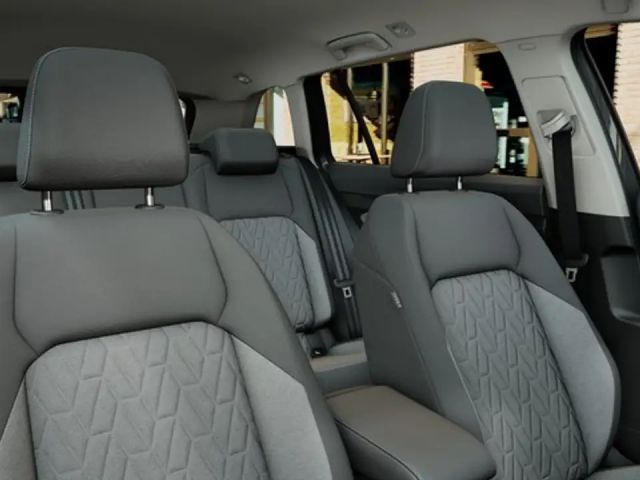 Volkswagen Golf Life Variant