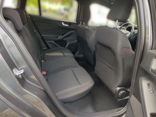 Ford Focus EcoBoost ST Line Wagon