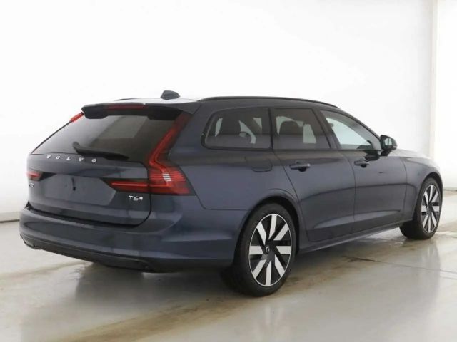 Volvo V90 AWD Plus T6