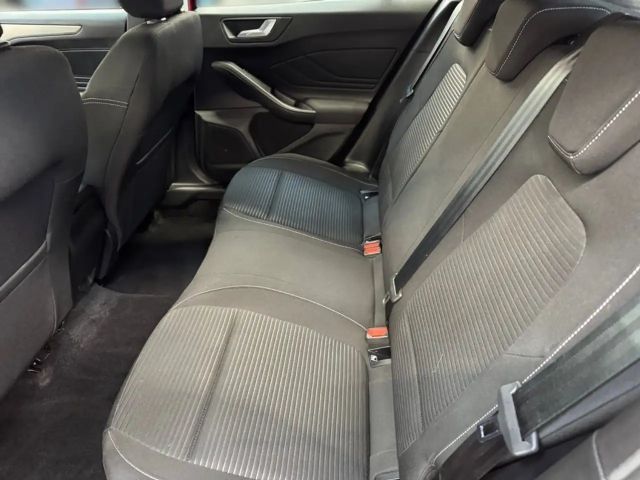 Ford Focus EcoBoost Titanium