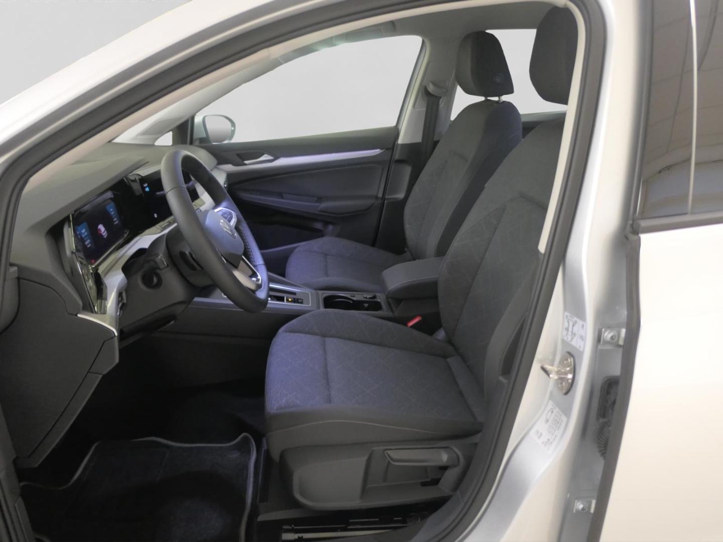 Volkswagen Golf 1.5 eTSI DSG Golf VIII Life