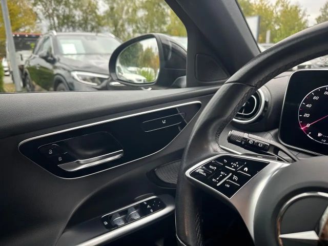 Mercedes-Benz C 200 AVANTGARDE Estate