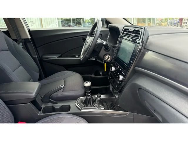 SsangYong XLV Tivoli Grand DAB SHZ Temp PDC Alu Freisprech BT el