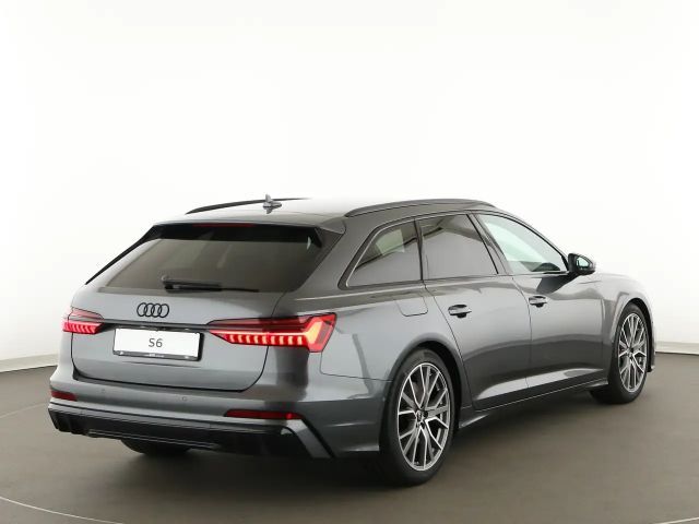 Audi S6 Avant
