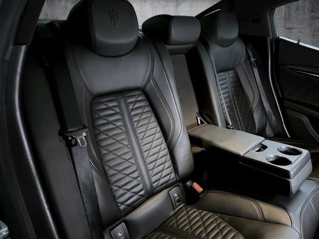 Maserati Ghibli Trofeo