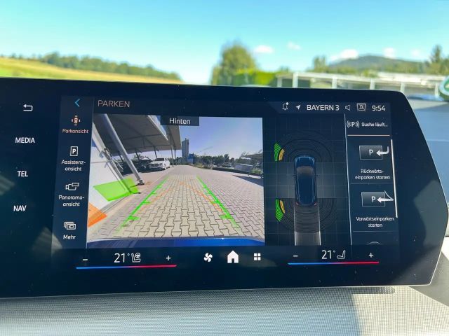 BMW 220 220i Active Tourer