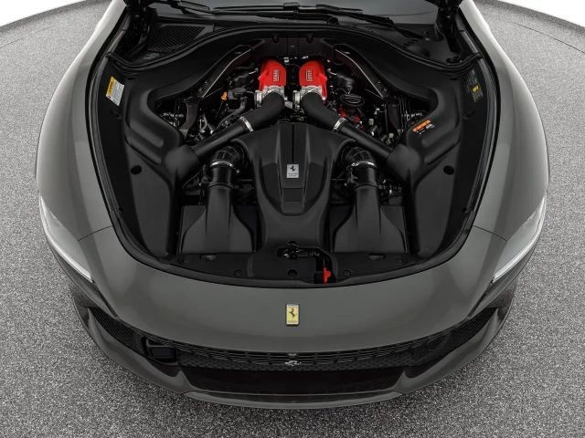 Ferrari Roma Spider