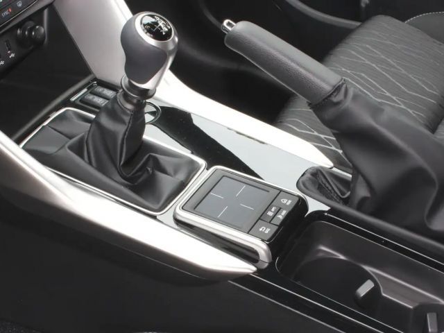 Mitsubishi Eclipse Cross 2WD MIVEC