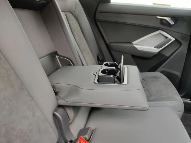 Audi Q3 35 TFSI S-Line