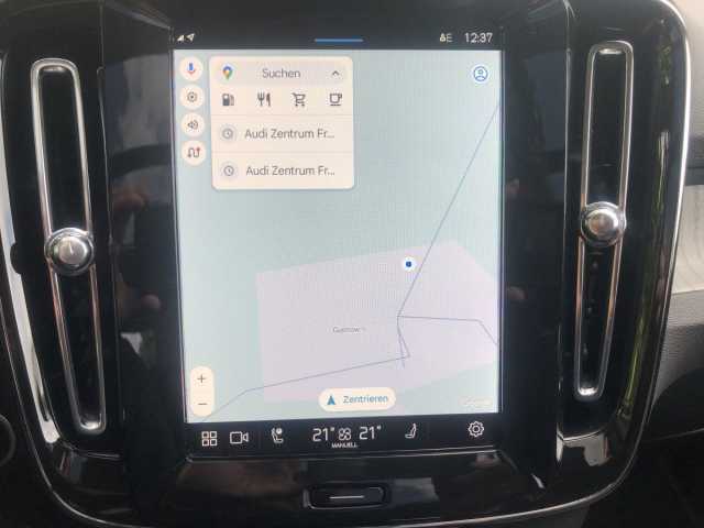 Volvo XC40 Dark Plus