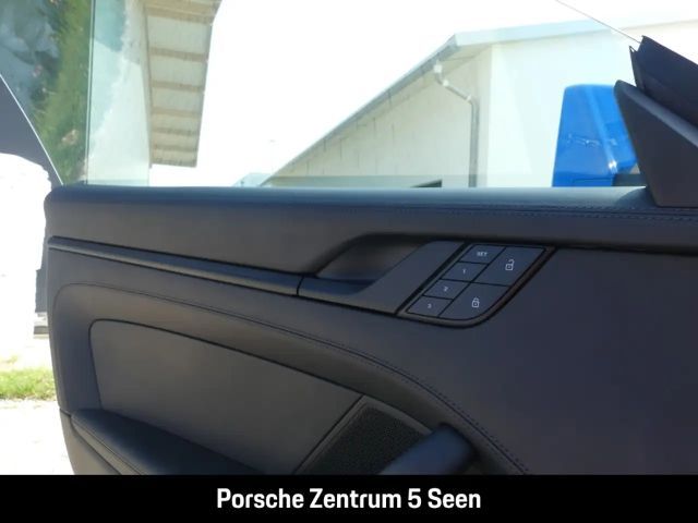 Porsche 992 4 Cabrio Carrera GTS