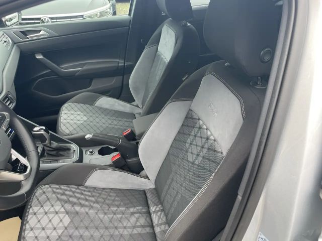 Volkswagen Polo DSG R-Line