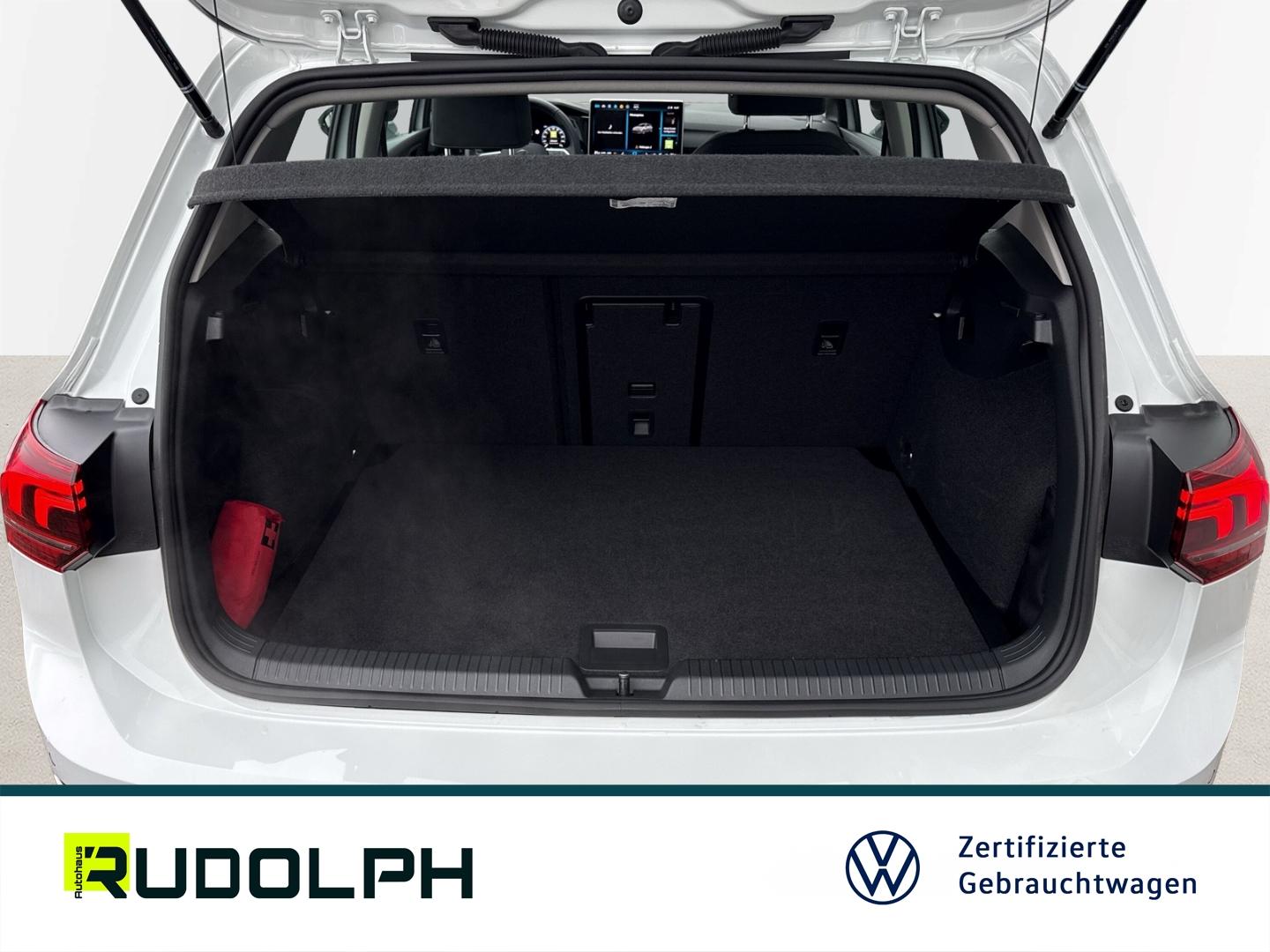 Volkswagen Golf 1.5 eTSI DSG Golf VIII Life