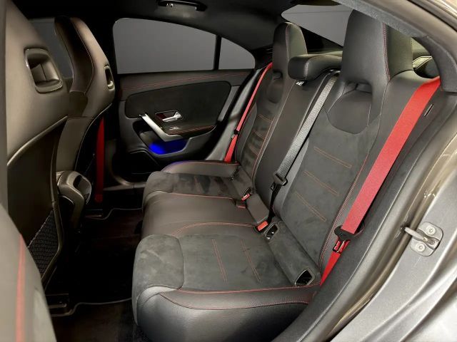 Mercedes-Benz CLA 35 AMG AMG Line Coupé