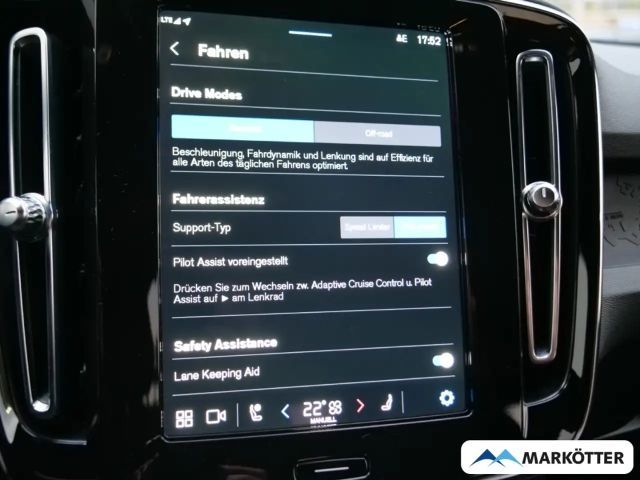 Volvo XC40 AWD Plus Twin Engine