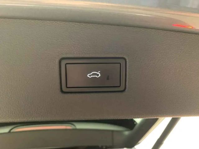 Volkswagen Tiguan Allspace DSG IQ.Drive R-Line