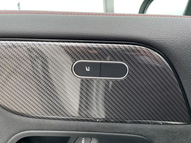 Mercedes-Benz GLA 200 AMG Line Guard