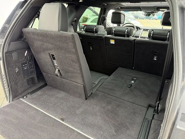 Land Rover Discovery AWD D250 SE