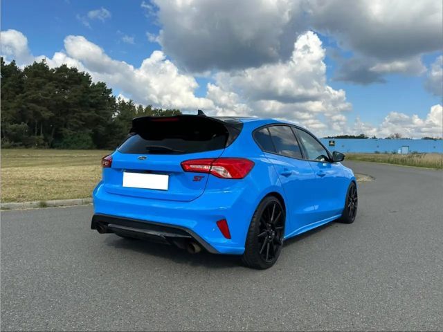 Ford Focus ST Line