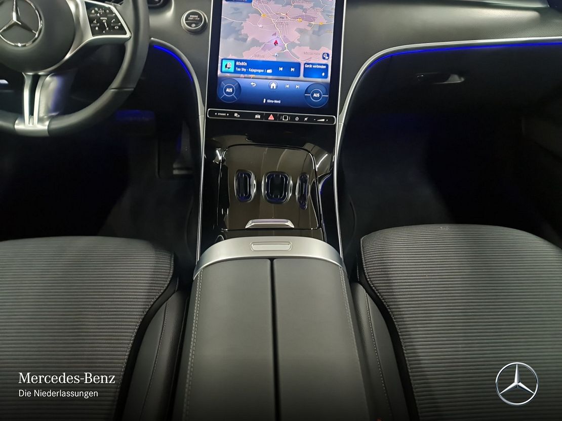 Mercedes-Benz C 180 AVANTGARDE Sedan