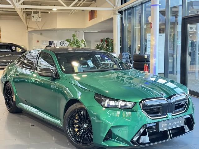 BMW M5 Sedan