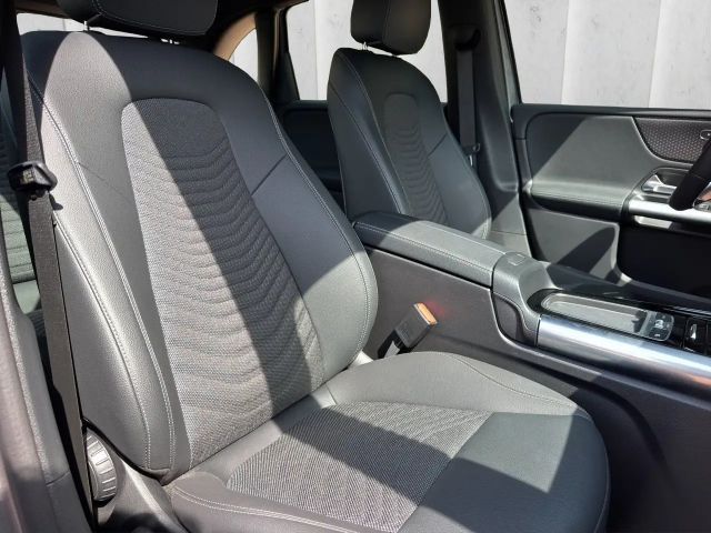 Mercedes-Benz B 180 Progressive