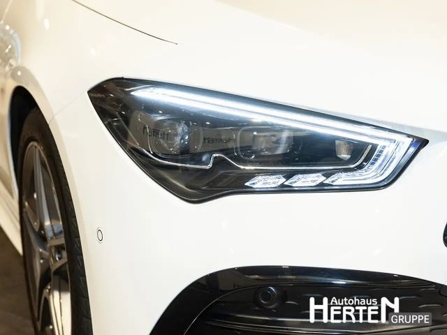 Mercedes-Benz CLA 200 AMG Line Shooting Brake