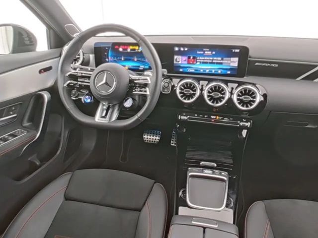 Mercedes-Benz A 35 AMG AMG Line