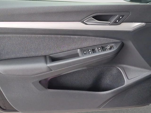 Volkswagen Golf DSG Life Variant