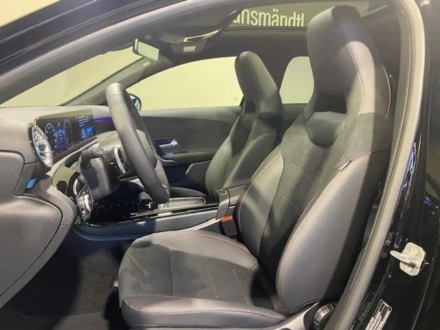 Mercedes-Benz A 200 AMG Line