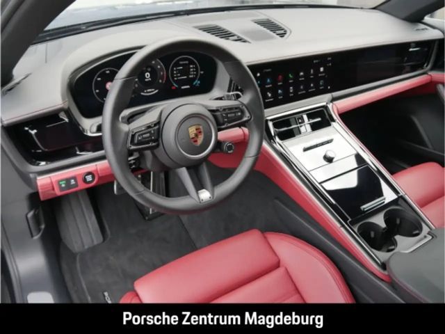 Porsche Panamera 4