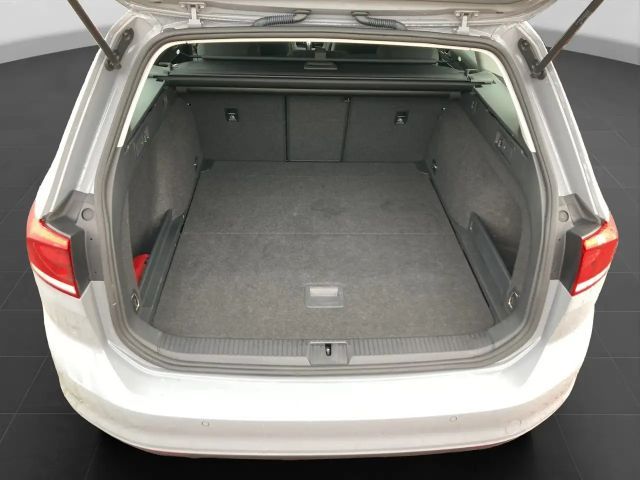 Volkswagen Passat 1.5 TSI DSG Variant