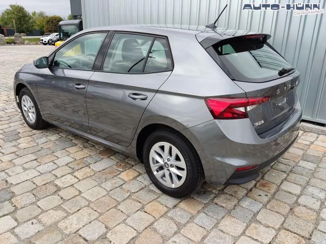 Skoda Fabia Sondermodell 130 Jahre 1.0 MPI 80 PS Virtuell C...