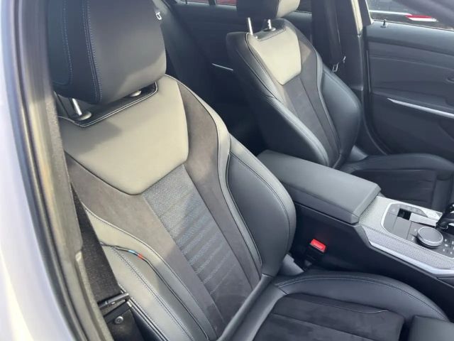 BMW 318 318i M-Sport Sedan