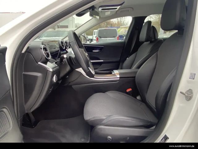 Mercedes-Benz C 180 AVANTGARDE Sedan